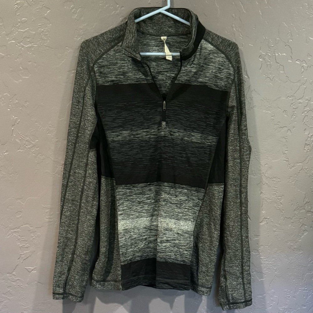 Lululemon Athletica Charcoal and Black Half Zip - M